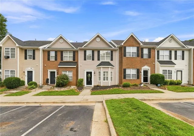 Photo 1 of Sale Pending at 118 Heritage Crk Way, Greensboro, NC 27405 | MLS# 1231393 | Listing updated on 2026-09-15