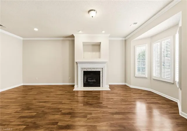 Photo 4 of Sale Pending at 118 Heritage Crk Way, Greensboro, NC 27405 | MLS# 1231393 | Listing updated on 2026-09-15