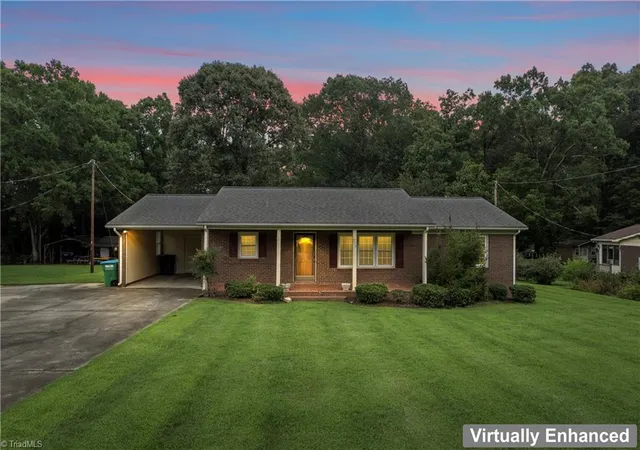 Homes for sale in Denton, NC | 320 Forest Park Dr, Denton, NC 27239 | MLS# 1191174