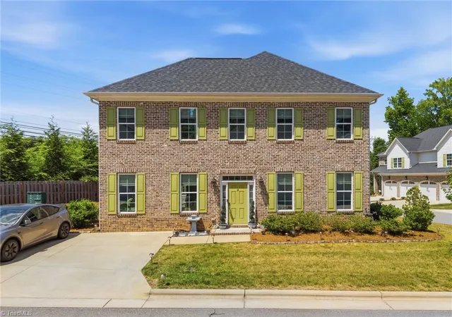 2nd image of 2 Gingerly Wy, Greensboro, NC 27455 | MLS# 1224474