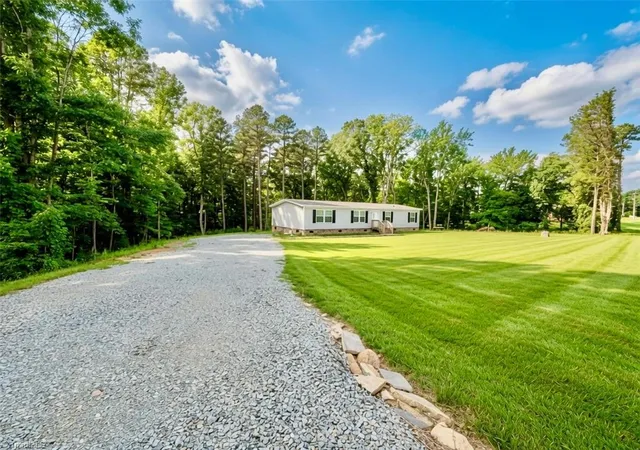 2nd image of 810 Hatchett Rd, Yanceyville, NC 27379 | MLS# 1225212