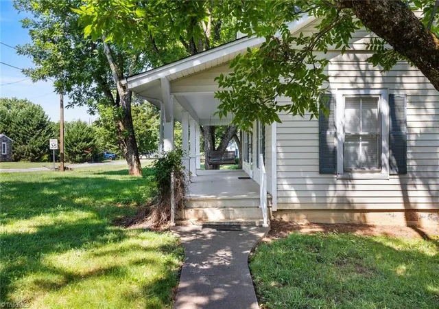 Photo 4 of Single family home for sale at 106 Sunset Dr, Boonville, NC 27011 | MLS# 1228099 | Listing updated on 2026-10-04