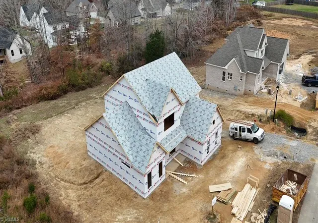 3rd image of 7607 Sir William Dr, Kernersville, NC 27284 | MLS# 1204831