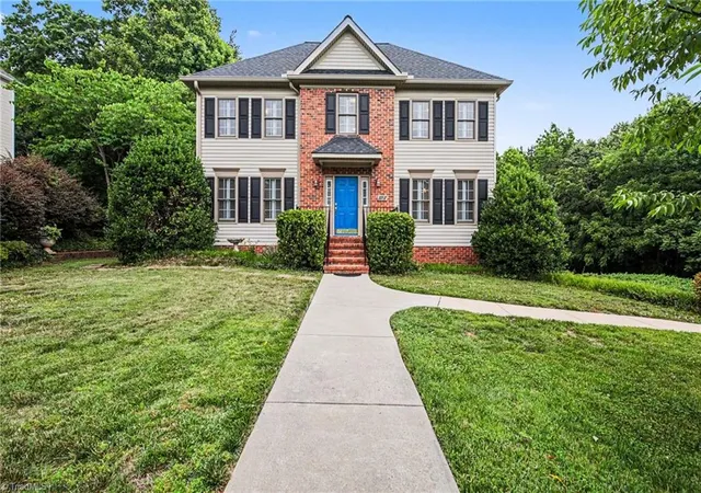 Homes for sale in Winston Salem, NC | 1181 Bent Grass Ln, Winston Salem, NC 27127 | MLS# 1224007