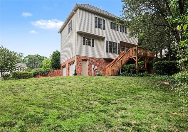 Homes for sale in Winston Salem, NC | 1181 Bent Grass Ln, Winston Salem, NC 27127 | MLS# 1224007