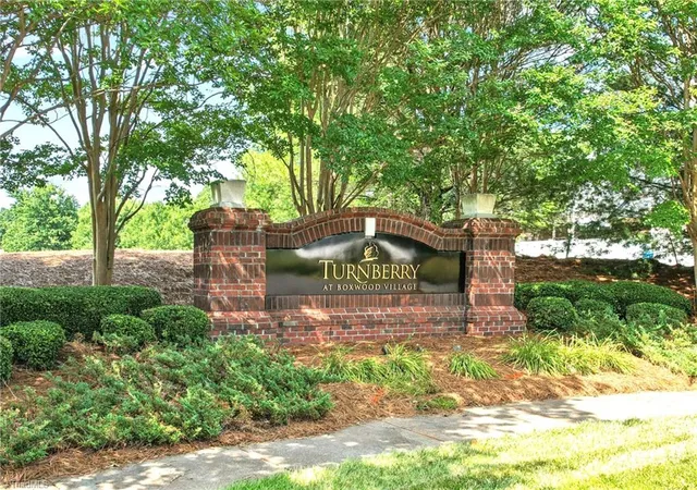 2nd image of 136 Turnberry Dr, Mocksville, NC 27028 | MLS# 1225418