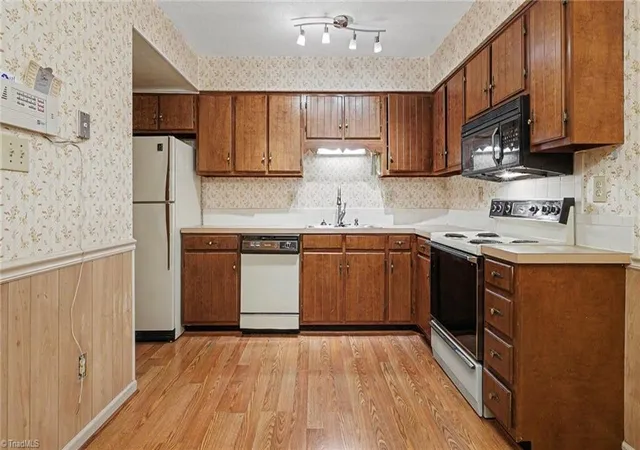 Photo 3 of Sale Pending at 1001 Rock Knoll Ct #228, Winston Salem, NC 27107 | MLS# 1233954 | Listing updated on 2026-09-10