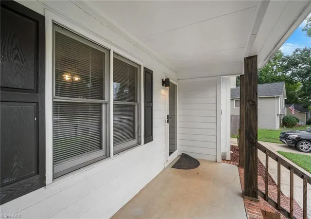 Photo 2 of Single family home for sale at 609 Forest Brk Dr, Greensboro, NC 27406 | MLS# 1234028 | Listing updated on 2026-09-12
