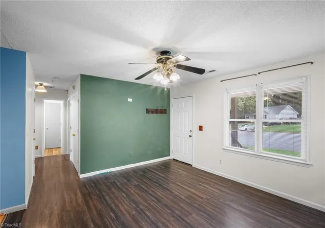 Photo 3 of Single family home for sale at 609 Forest Brk Dr, Greensboro, NC 27406 | MLS# 1234028 | Listing updated on 2026-09-12