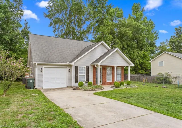2nd image of 4714 Byers Rd, Greensboro, NC 27405 | MLS# 1225706
