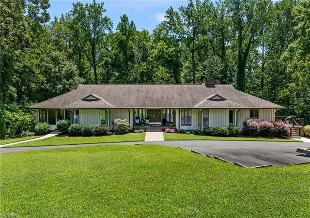 1st image of 1931 Chestnut St, High Point, NC 27262 | MLS# 1231676
