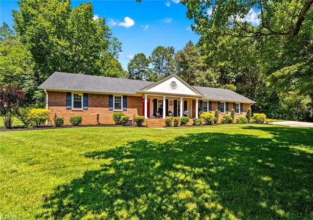 Photo 2 of Sale Pending at 140 Spicewood Ln, Salisbury, NC 28147 | MLS# 1231215 | Listing updated on 2026-09-22