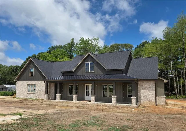 Photo 3 of Single family home for sale at 6787 Ridge Rd, Lexington, NC 27295 | MLS# 1225363 | Listing updated on 2026-09-20