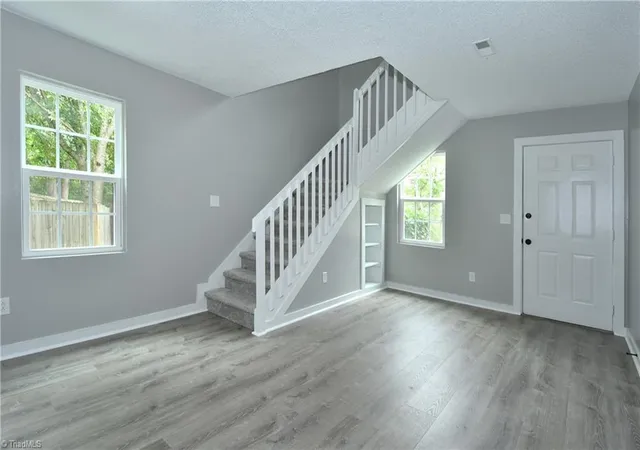 Photo 3 of Sale Pending at 5832 Sir Knight Cir, Clemmons, NC 27012 | MLS# 1229909 | Listing updated on 2026-09-08