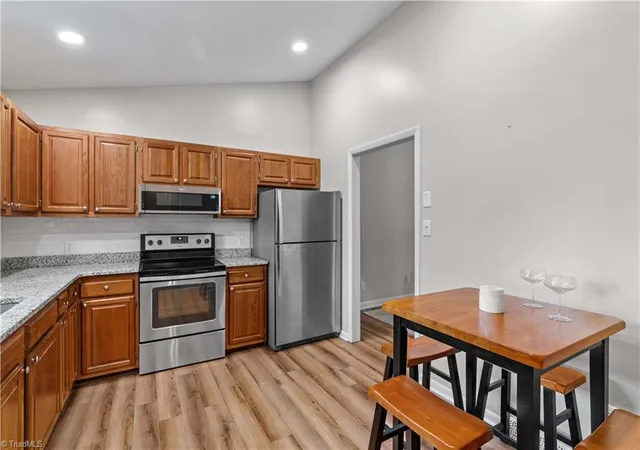 Photo 3 of Single family home for sale at 502 Wellington Hills Cir, Salisbury, NC 28147 | MLS# 1223580 | Listing updated on 2026-08-24
