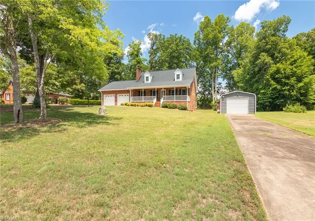 2nd image of 2301 Old Us Hwy 421 E, Yadkinville, NC 27055 | MLS# 1227314