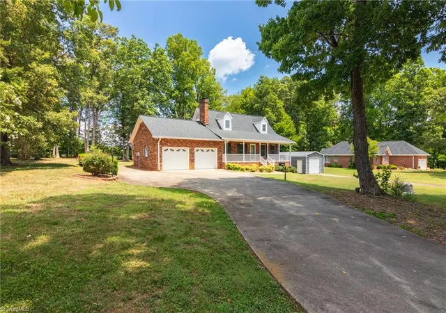 3rd image of 2301 Old Us Hwy 421 E, Yadkinville, NC 27055 | MLS# 1227314
