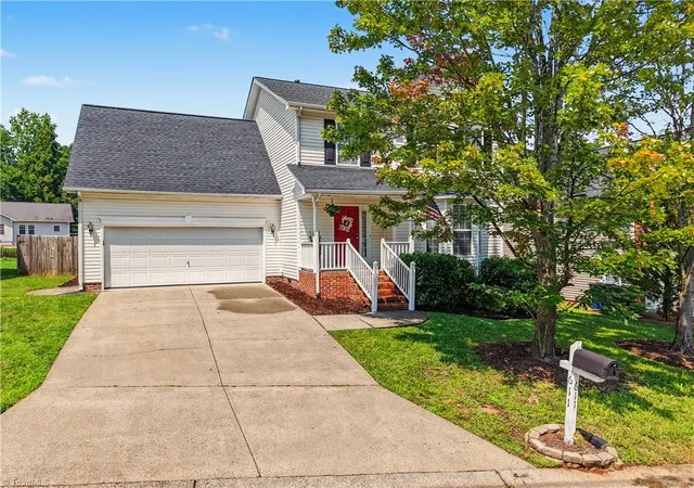 1st image of 611 Camden Pl Dr, Winston Salem, NC 27103 | MLS# 1229928