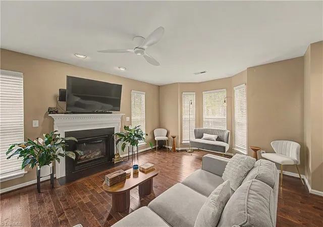 5th image of 611 Camden Pl Dr, Winston Salem, NC 27103 | MLS# 1229928