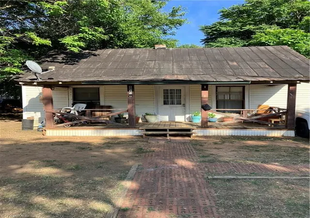 1st image of 1813 Center St, Winston Salem, NC 27127 | MLS# 1224467