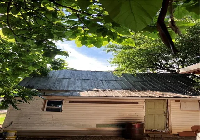 4th image of 1813 Center St, Winston Salem, NC 27127 | MLS# 1224467