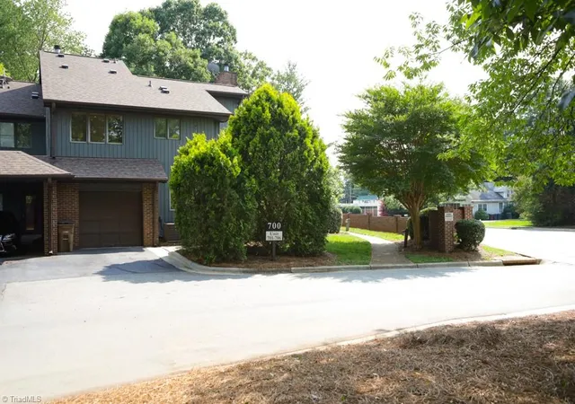 2nd image of 210 College Rd #706, Greensboro, NC 27410 | MLS# 1227012
