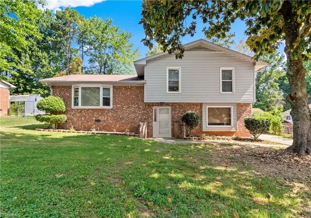 Photo 1 of Single family home for sale at 103 Flintfield Dr, Winston Salem, NC 27103 | MLS# 1226670 | Listing updated on 2026-10-11