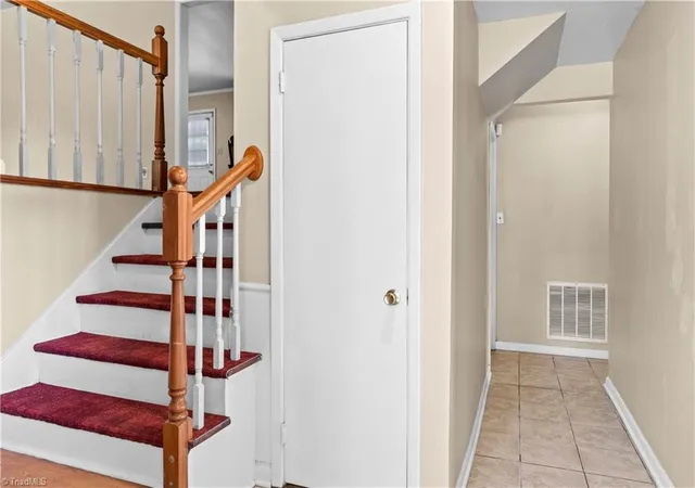 Photo 3 of Single family home for sale at 103 Flintfield Dr, Winston Salem, NC 27103 | MLS# 1226670 | Listing updated on 2026-10-11
