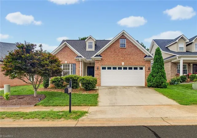 Single family home for sale at 5917 Kenville Green Cir, Kernersville, NC 27284 | MLS# 1229022