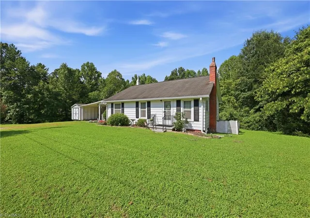 2nd image of 1816 Sechrest Cir, Archdale, NC 27263 | MLS# 1232894