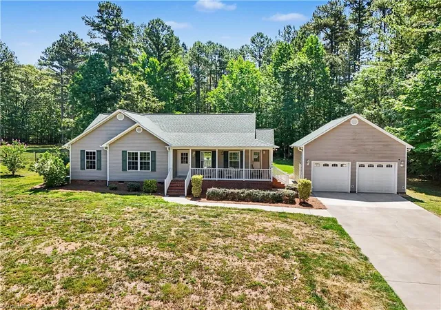 Homes for sale in Denton, NC | 392 Cove Wood Dr, Denton, NC 27239 | MLS# 1224889