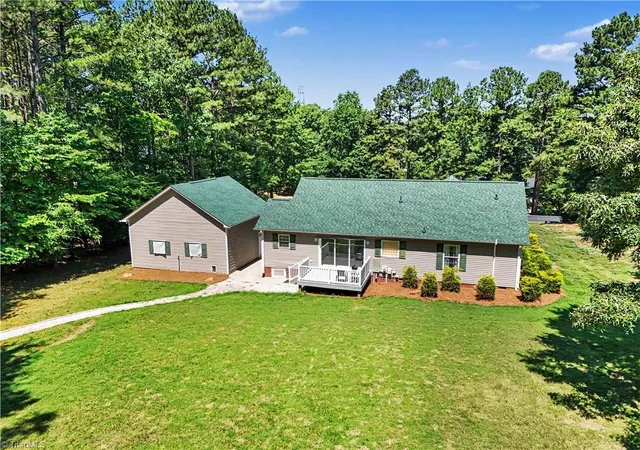 Homes for sale in Denton, NC | 392 Cove Wood Dr, Denton, NC 27239 | MLS# 1224889