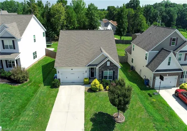 Photo 2 of Single family home for sale at 6725 Barton Creek Dr, Whitsett, NC 27377 | MLS# 1233720 | Listing updated on 2026-09-19