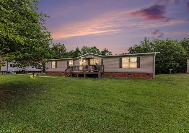 1st image of 1679 Flat Shoals Rd, King, NC 27021 | MLS# 1228222