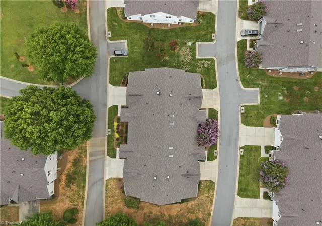 40th image of 1006 Gretchen Ln, Greensboro, NC 27410 | MLS# 1231564