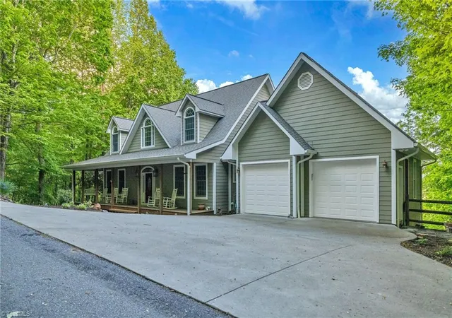Homes for sale in West Jefferson, NC | 123 Laura Ave, West Jefferson, NC 28694 | MLS# 1220303
