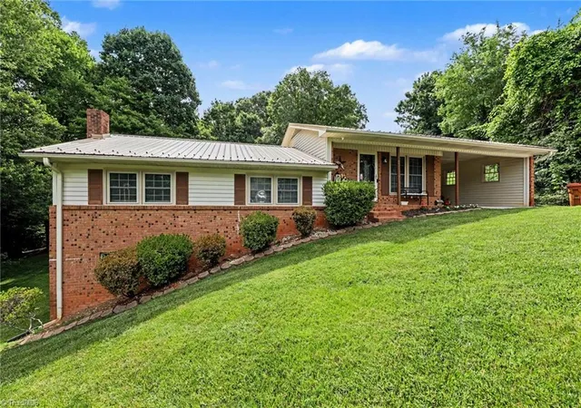 Homes for sale in Lexington, NC | 352 William Ln, Lexington, NC 27295 | MLS# 1225353