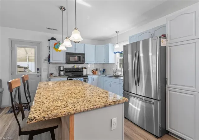 3rd image of 224 Delaware Ave, Mount Airy, NC 27030 | MLS# 1219287