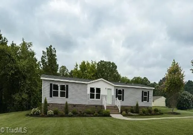 1st image of 847 Walker St, Reidsville, NC 27320 | MLS# 1229889