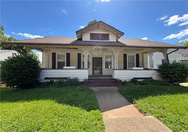 Photo 1 of Sale Pending at 517 N Cameron Ave, Winston Salem, NC 27101 | MLS# 1208798 | Listing updated on 2026-07-16