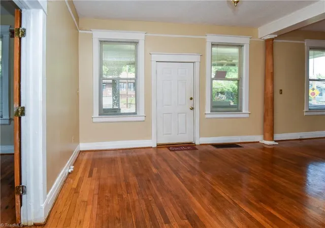Photo 3 of Sale Pending at 517 N Cameron Ave, Winston Salem, NC 27101 | MLS# 1208798 | Listing updated on 2026-07-16