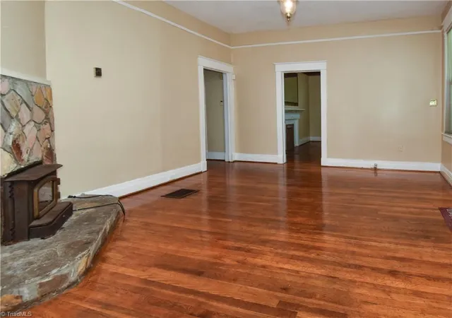 Photo 3 of Sale Pending at 517 N Cameron Ave, Winston Salem, NC 27101 | MLS# 1208798 | Listing updated on 2026-07-16