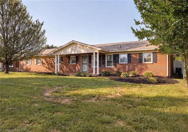 Homes for sale in Winston Salem, NC | 3025 Hickory Tree Rd, Winston Salem, NC 27127 | MLS# 1222881