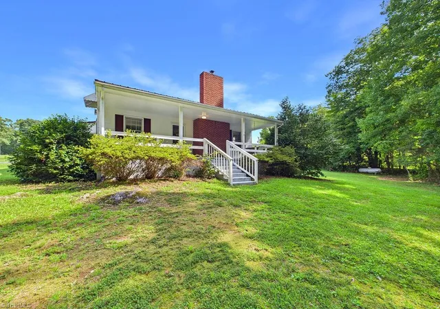 2nd image of 4164 Fairway View Dr, Randleman, NC 27317 | MLS# 1231491