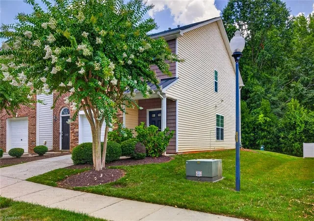 Photo 2 of Sale Pending at 2279 Hartfield Cir, Winston Salem, NC 27103 | MLS# 1226786 | Listing updated on 2026-09-22