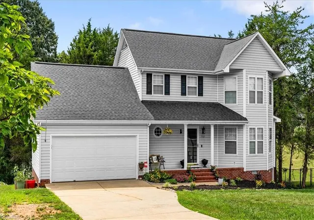 Photo 2 of Single family home for sale at 7707 Sorrel Run Ct, Summerfield, NC 27358 | MLS# 1230678 | Listing updated on 2026-08-23