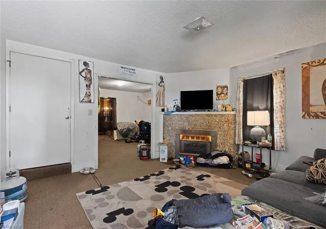 Photo 3 of Single family home for sale at 112 Peace St, Oxford, NC 27565 | MLS# 1227319 | Listing updated on 2026-10-01