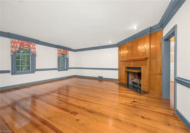 Photo 4 of Single family home for sale at 5400 Dartmoor St, Winston Salem, NC 27106 | MLS# 1223875 | Listing updated on 2026-09-23