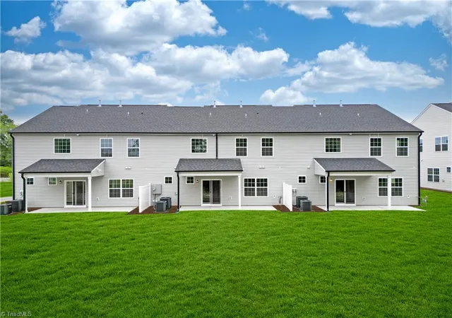 3rd image of 308 Goldberry Ln, Jamestown, NC 27282 | MLS# 1224691