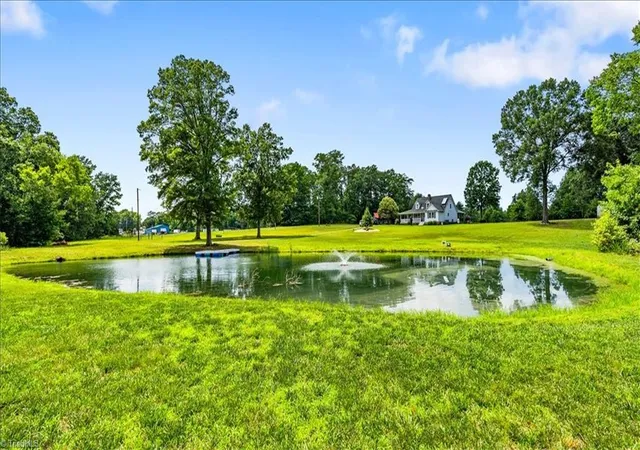 Homes for sale in Eden, NC | 523 Round House Rd, Eden, NC 27288 | MLS# 1226955
